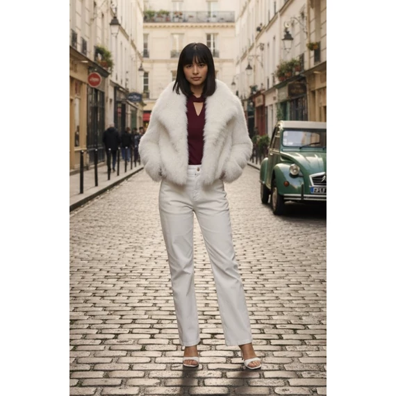 NAF NAF törtfehér színű rövid szabású sálgalléros bunda